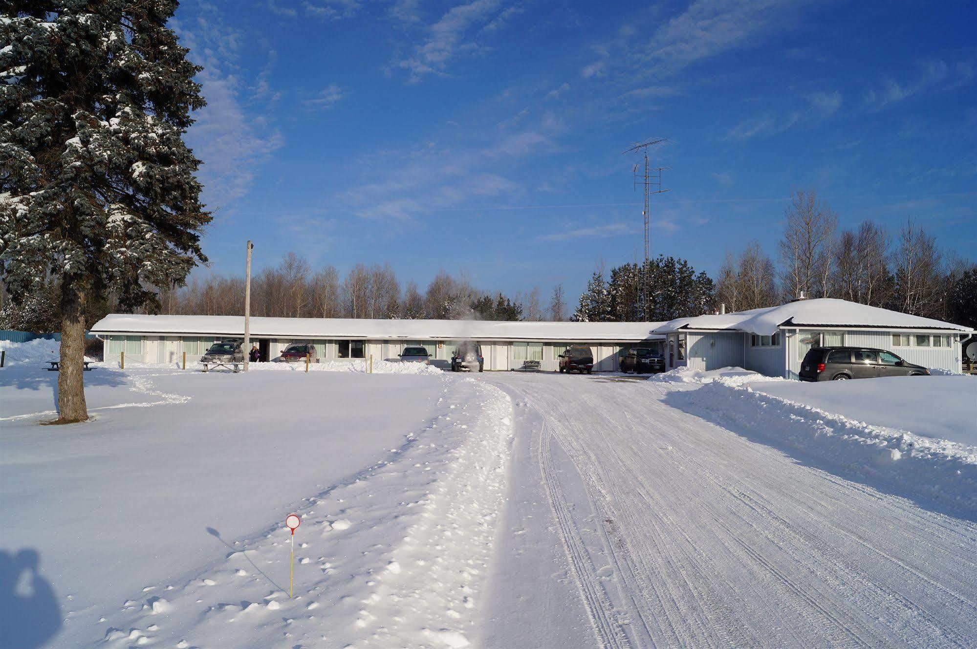 Robyn'S Motel Peterborough Exteriör bild